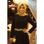 Pınar Şems - Beli Nakışlı Siyah Elbise